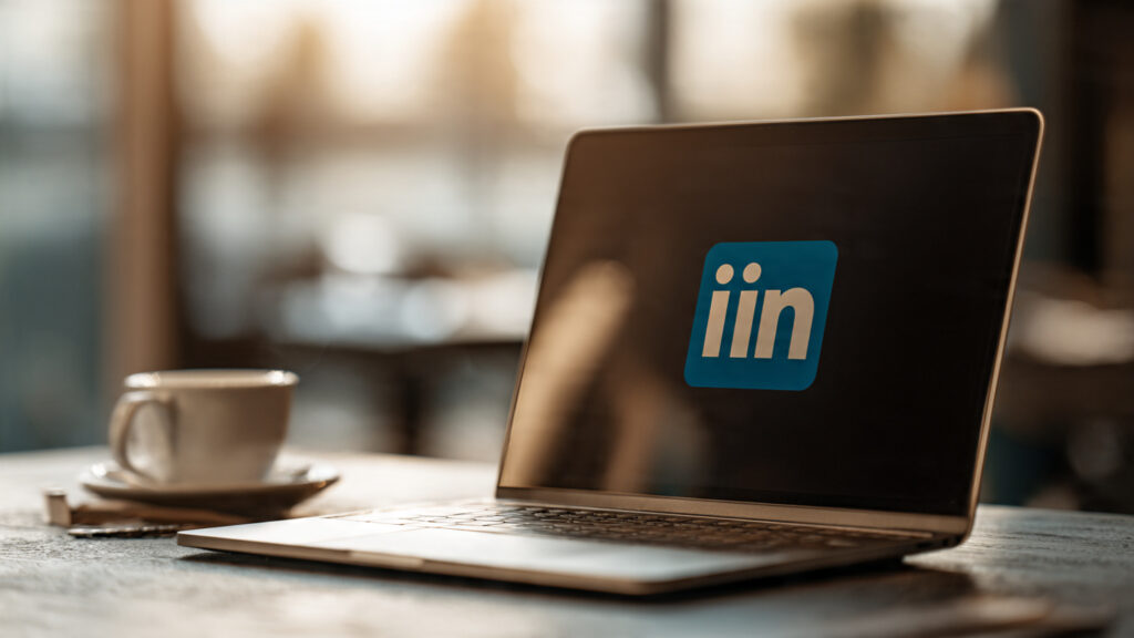 10 Powerful Ways to Grow on LinkedIn as a Student in 2025